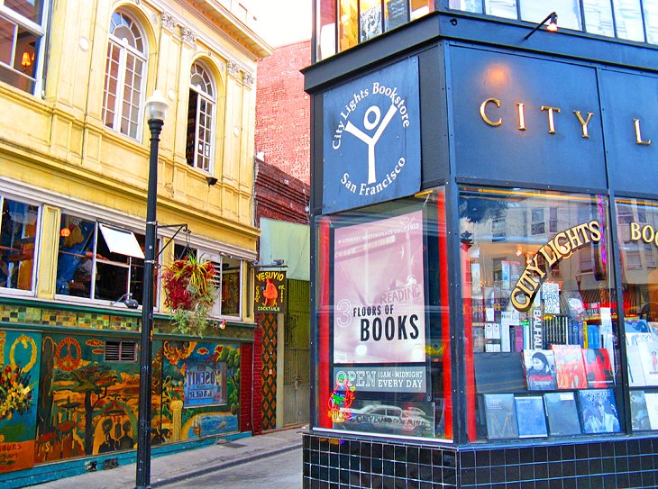 杰克·凯鲁亚克的小巷和城市之光书店