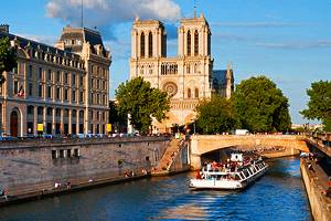 参观巴黎圣母院路上:&旅游景点,提示