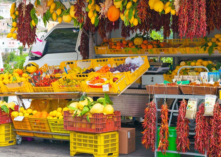 水果和蔬菜在索伦托出售